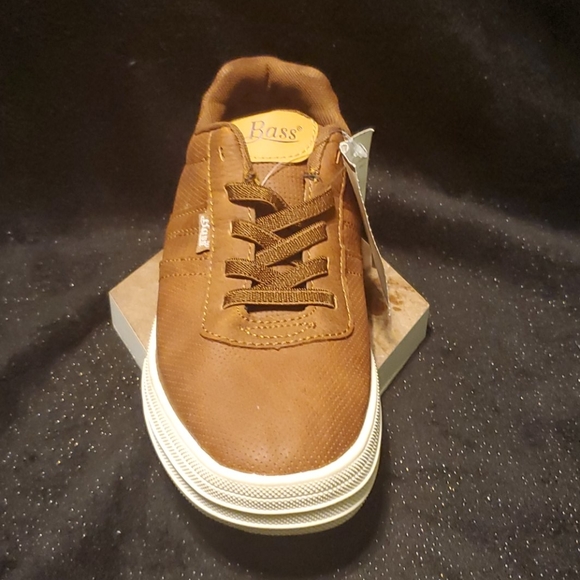 Bass never worn sneaker/loafer for boys - Picture 2 of 7